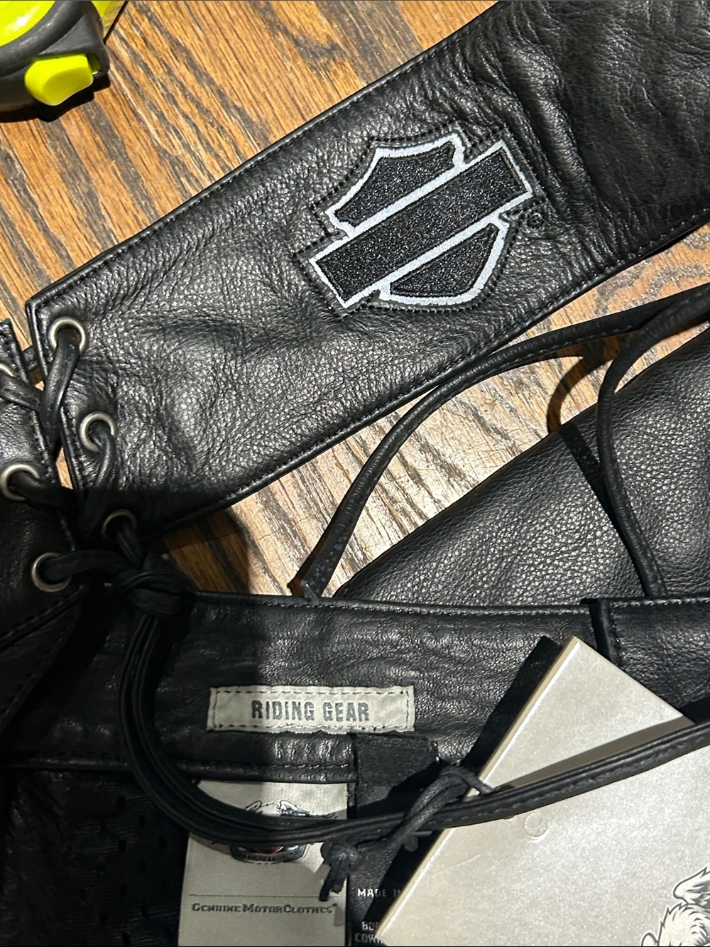 Harley Black Leather Motorcycle Chaps with Waist Belt - Picture 12 of 15